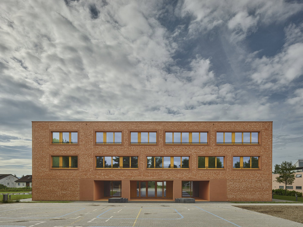Firstwald-Gymnasium Kusterdingen: a reference for nora floor coverings