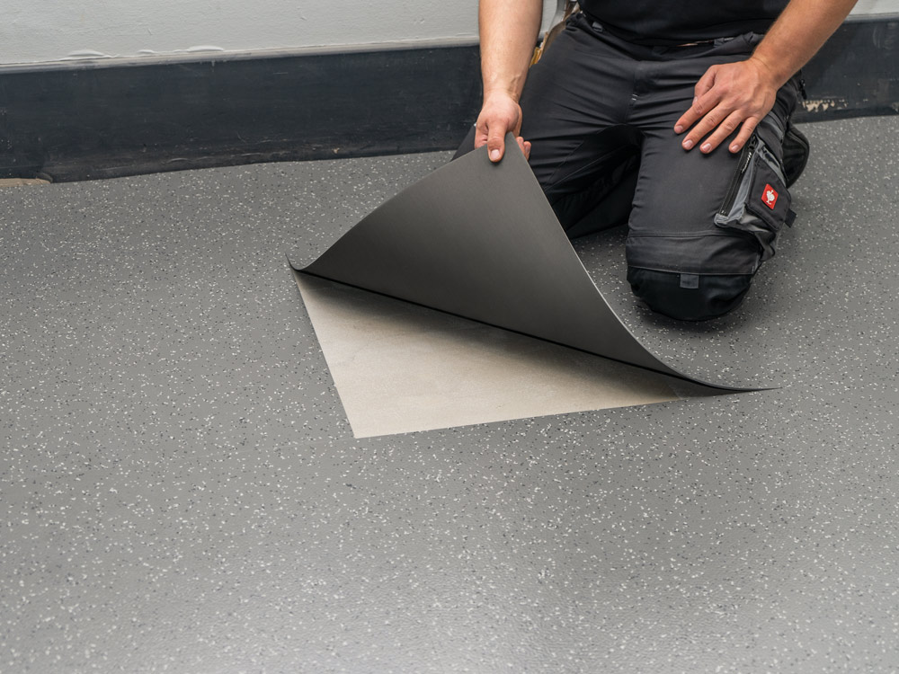 installation of norament 975 LL removable rubber floor covering