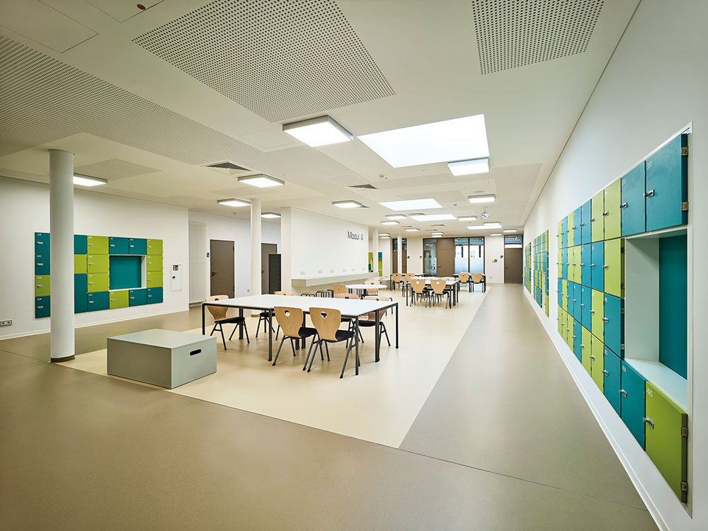 Robust nora rubber flooring for an attractive learning environment