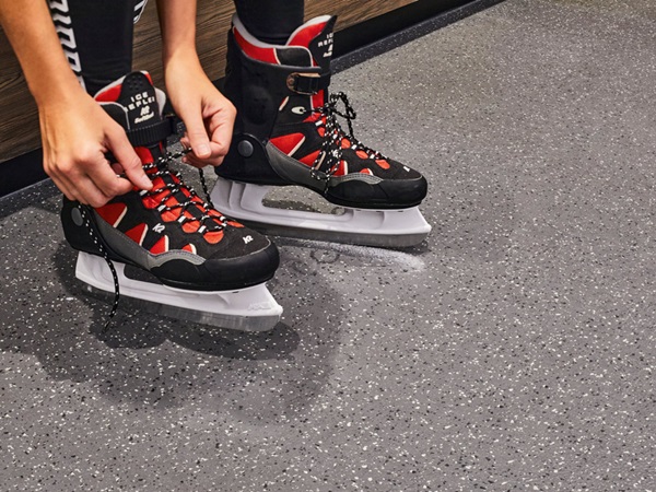 Schlittschuhe auf schlittschuhbeständigem Boden norament 992