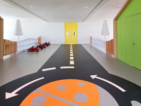 Centre de la petite enfance « Coccinelle » à Dubaï