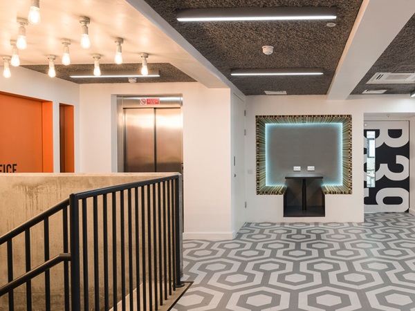 noraplan inlays in school building