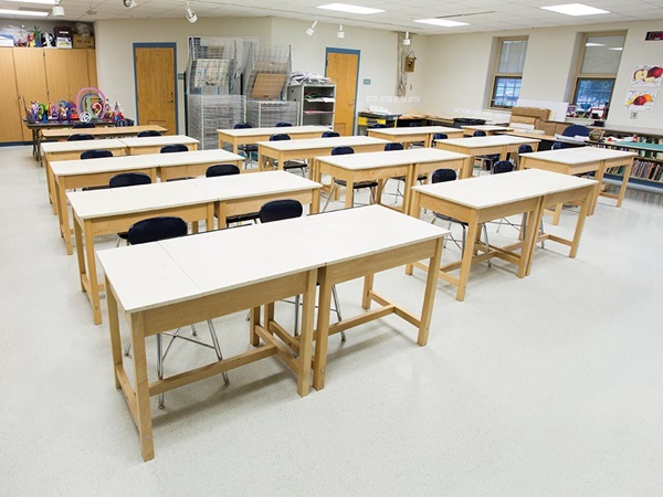 nora_edu_us_3-grand-valley_pb_1000x750