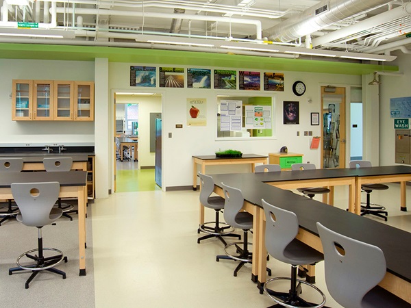 5-GermantownSchool_Mob