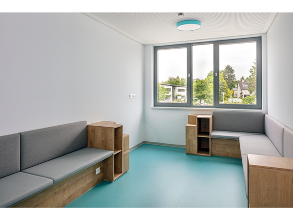 noracare Bodenbeläge sind eine gute Lösung für klimaneutrales Bauen: Sie sind CO₂ neutral, recyclingfähig, widerstandsfähig und leicht zu reinigen