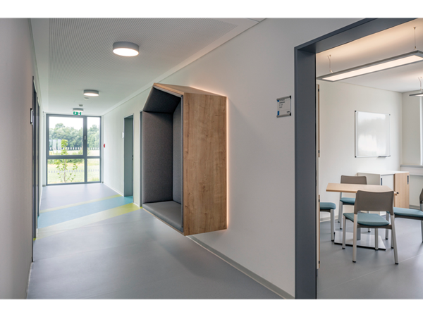 attraktiv, nachhaltig und widerstandsfähig: noracare Bodenbeläge für Kliniken