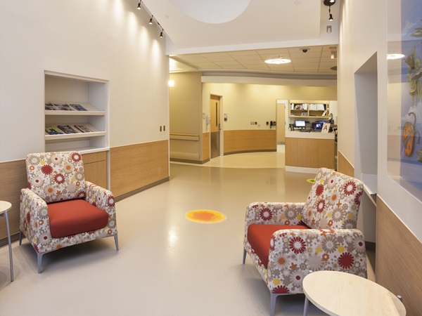 nora_SiPh_HC_US_7-Nemours_Mob_1000x750