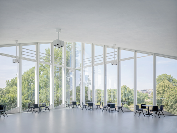 Innenraum Hyparschale mit noraplan uni