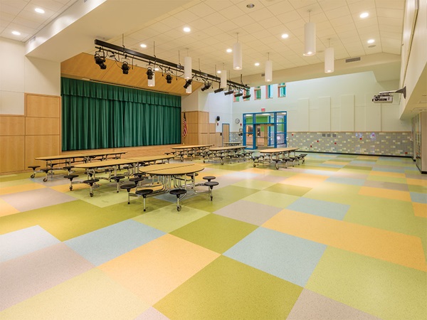 3-christa-mcauliffe_Mob_1000x750